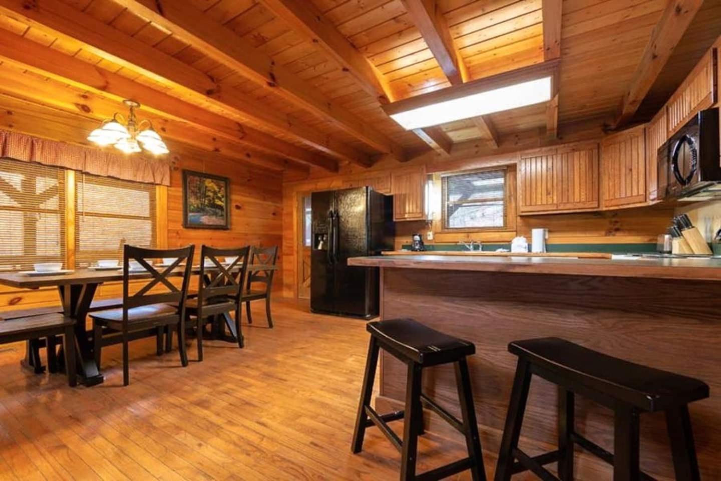 Pigeonforge Cabin Game Roomdog Friendlyhot Tub Pigeon Forge Bagian luar foto